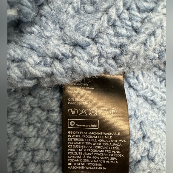 H&M Knit Sweater, Blue, Size: S - Picture 4 of 4